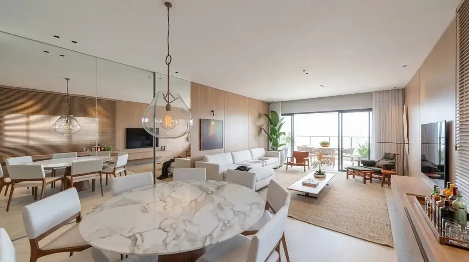 Sala de estar e jantar do apartamento lateral de 200,62 m²